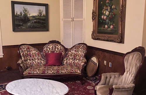 Indianola House | Spacious 3-bedroom estate in charming Indianola with AC, WiFi