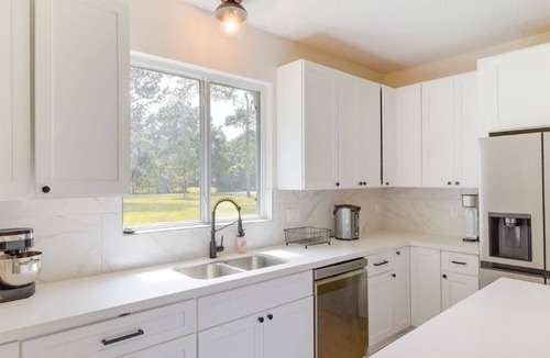 Hull House | Spacious 3-bedroom house in adorable Dayton with lots of outdoor space.
