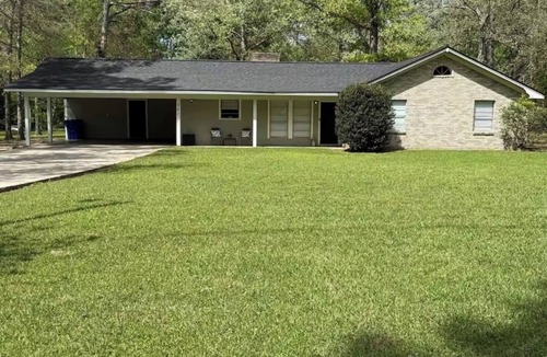 Jasper House | Spacious 3-bedroom house with in charming Jasper