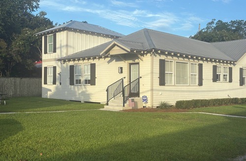 Old Town House | Spacious 3-bedroom house in charming Bay St. Louis with WiFi, AC
