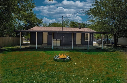Copperas Cove House | Spacious 4/2 Home Copperas Cove Close to Fort Hood- Sleeps 8, Work/Travel