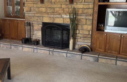 Jachin House | Spacious 4-bedroom house with AC in lovely peaceful Pennington