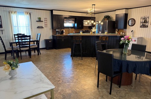 Navarro County House | Spacious 4-bedroom house in Corsicana with beautiful country views.