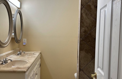 Seabrook House | Spacious 4-bedroom house with WiFi and AC 15 minutes away from Cesar Superdome