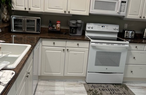 East Naples House | spacious 4 Bedrooms ,3 Bathrooms Home, in the center of everything in Naples Fl.