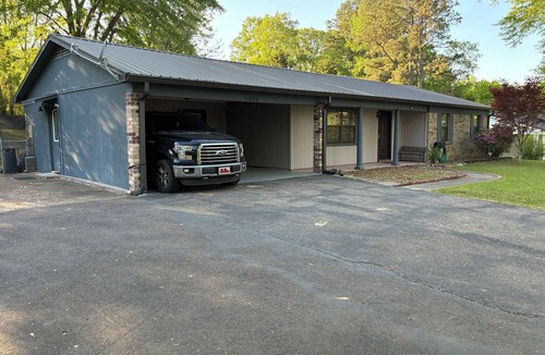 Oxford House | Spacious 4-BR, 3 BA house in charming Oxford. Less than 3 miles to square & OM.