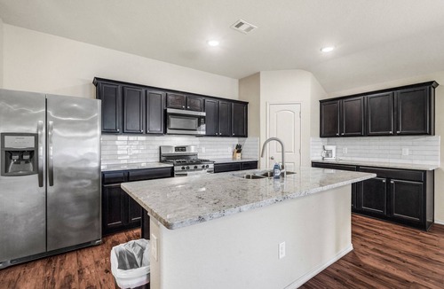 Channelview House | Spacious 4BR East Houston Home, EV Charger,Parking