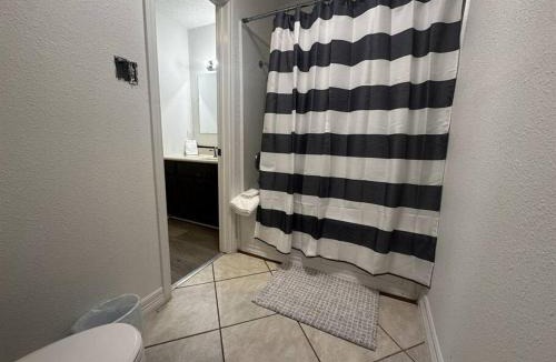 Bridge City House | Spacious 5 bedroom home in Bridge City