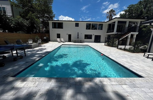 East Hill House | Spacious 5 Bedroom house with option to heat pool