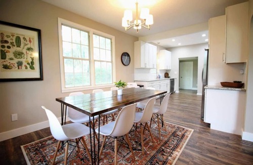 Warrington House | Spacious 5BR home. 10 min to NAS. 20 min to beach