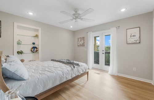 Crescent Beach House | Spacious 7-bedroom house with AC and WiFi in marvelous Panama City Beach