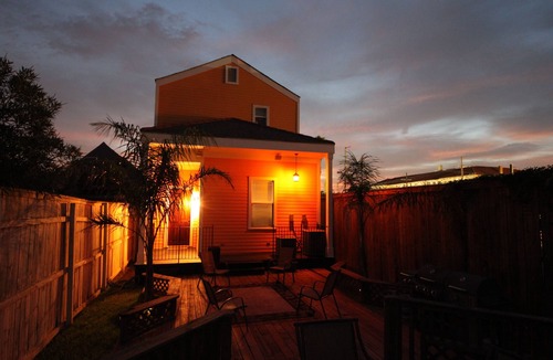 Faubourg Marigny House | Spacious & Breathtaking Home Experience the French Quarter & Frenchmen Street