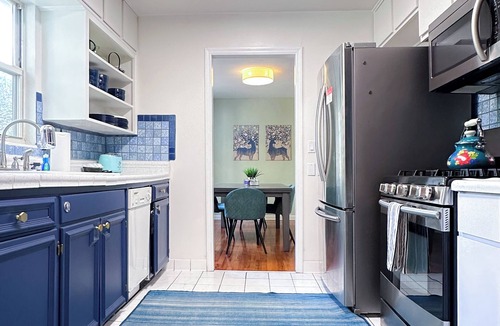 Tallahassee House | Spacious Bungalow Near Capitol, Campus & Hospitals, Pet Friendly.