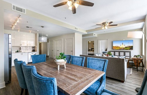 Central Business District Hotel | Spacious Condo in California Building
