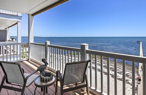 Carrabelle Condo | Spacious Condo w/ 2 Private Balconies & Gulf Views