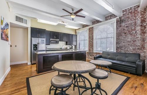 Central Business District Apartment | Spacious Condos Steps Away from French Quarter