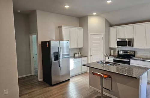 Weston House | Spacious Corporate Furnished 4-Bedroom Home Fast WiFi Near Everything Melissa TX