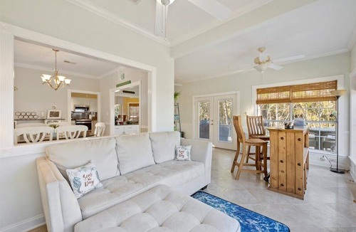Mary Esther House | Spacious Emerald Coast House w/Views Near Beach