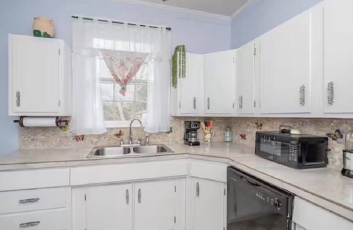 Wetumpka House | Spacious family-friendly 7-bedroom house with WiFi, AC in charming Wetumpka