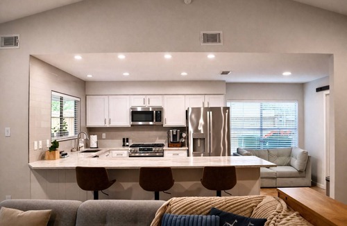 Panther Creek House | Spacious home in quiet neighbourhood minutes from the best of The Woodlands.