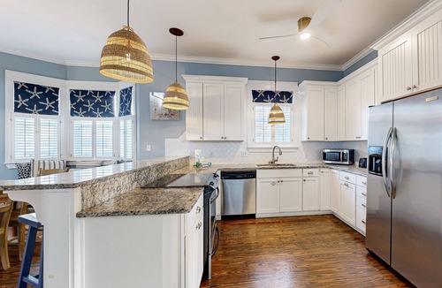 Village of Sugar Beach House | Spacious Home w/Private Pool, dog-friendly, 2 Blocks to Beach