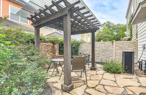 Greater Heights House | Spacious Houston Heights Home < 6 Mi to Downtown!