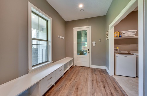 Prien House | Spacious Lake Charles Craftsman - Pet Friendly!