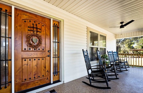 Marianna Cabin | Spacious Lodge in the Country