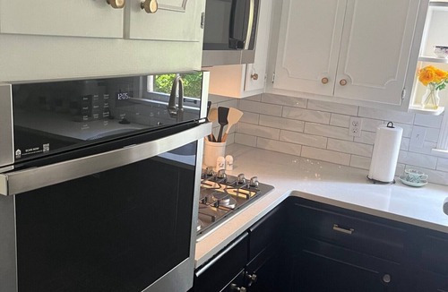 Tuscaloosa House | Spacious, newly updated, classic style close to UA campus. Sleeps 12