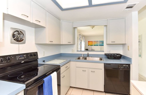 South Daytona House | Spacious Pet-Friendly Beach Getaway!