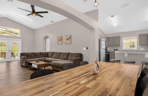 Windsor Palms House | Spacious Pool Home Near Disney 5 BD/4 BA/Indian Creek (2504 OL)