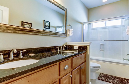 Villages of Crystal Beach House | Spacious & Stylish Home - Shared Pool Access, Short Walk from the Beach