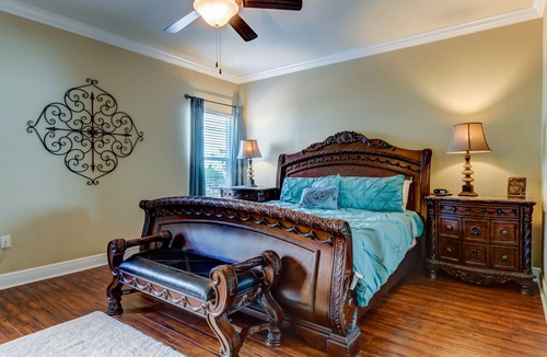 Villages of Crystal Beach House | Spacious & Stylish Home - Shared Pool Access, Short Walk from the Beach
