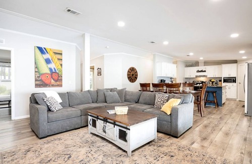 Hemphill House | Spacious Vacation Rental with Stunning Lake Views from the Incredible Deck for an Amazing Getaway in Sabine National Forest in Hemphill, Texas