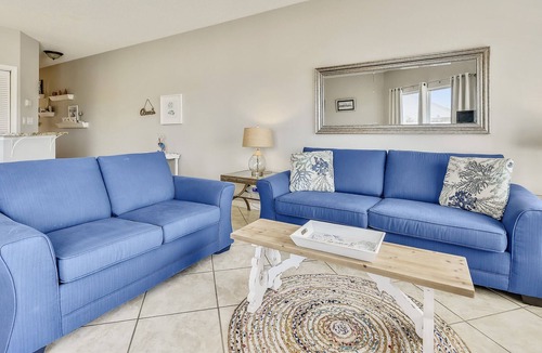 Holiday Isle Condo | SPC 9206- Gorgeous 1 BR - sleeps 6 by RedAwning
