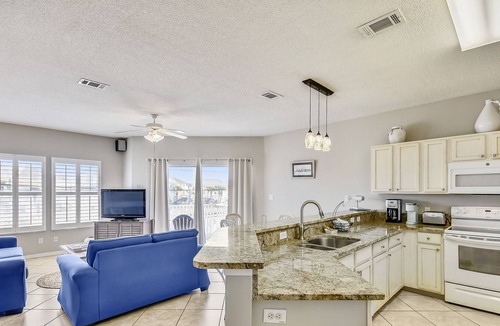 Holiday Isle Condo | SPC 9206- Gorgeous 1 BR - sleeps 6 by RedAwning