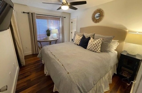 Grayton Beach House | SPECIAL 10%OFF NEW YEARSLittle Blue 2bed/1.5 bath Grayton, Beach V, com. POOL