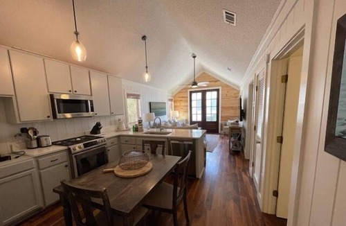 Grayton Beach House | SPECIAL 10%OFF NEW YEARSLittle Blue 2bed/1.5 bath Grayton, Beach V, com. POOL