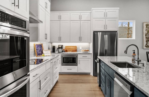 Enchanted Oaks House | Spectacular, New Waterfront Home. A Place to Escape and Enjoy Lake Life!