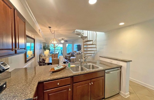 Pensacola Beach House | Spectacular Views from all Windows in this Sound Frond Condo; Pets Welcome!