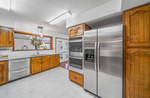 Milton House | Spencer Field