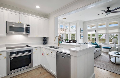 Beach District Condo | Spend Fall by the Gulf! Amazing Gulf Views! Steps from Beach & Beach Club!