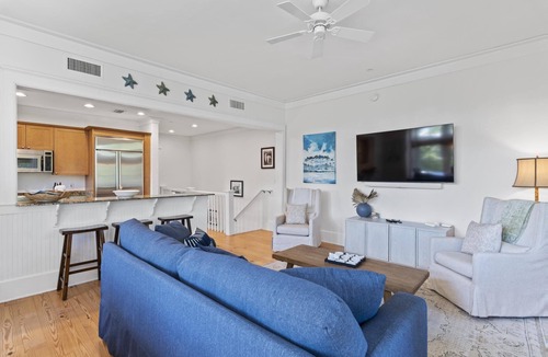Beach District Condo | Spend Fall Here! Short Walk to Beach Club! Views of Western Lake! Outdoor Porch!