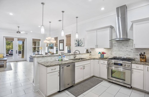 Santa Rosa Beach House | Spend Fall with Us! GULF VIEWS! Surround Sound! Community Pool! Outdoor Kitchen!
