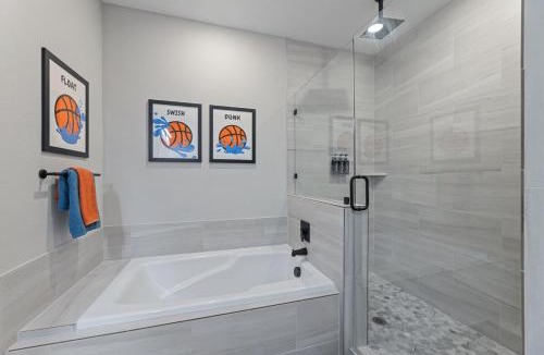 Central Arlington House | Sporty Spot - Hot Tub - Walk to AT&T Stadium