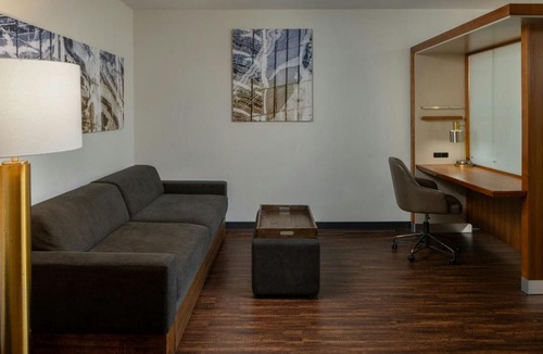 Lake Charles Hotel | SpringHill Suites by Marriott Lake Charles