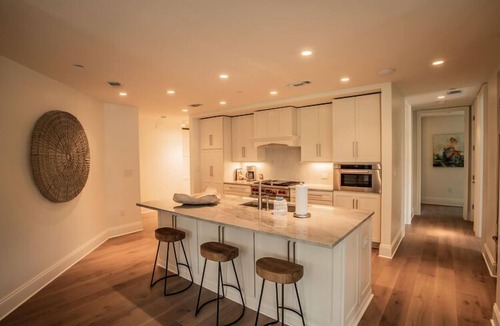 Rosemary Beach Condo | Square living, coastal style at On The Square/Luxe Condo Overlooks Rosemary Town Square/4 Bikes