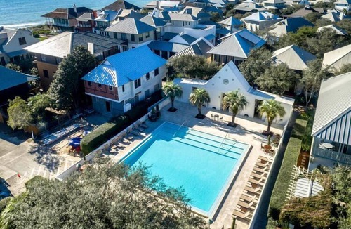 Rosemary Beach Condo | Square living, coastal style at On The Square/Luxe Condo Overlooks Rosemary Town Square/4 Bikes
