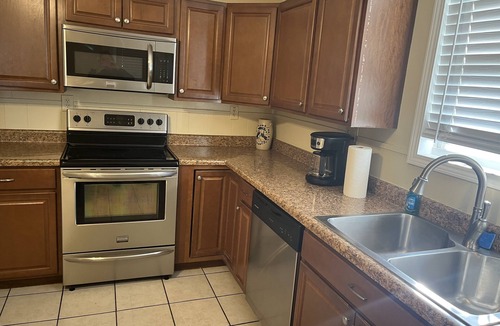 Ensley House | ST-Gardenia Circle Cottage