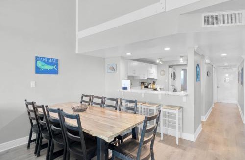 Meadows House | St John - Downtown Waterfront Penthouse Pool Parking Dock